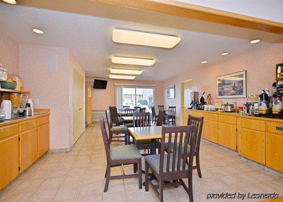 Quality & - Hazel Dell Hotel 2*