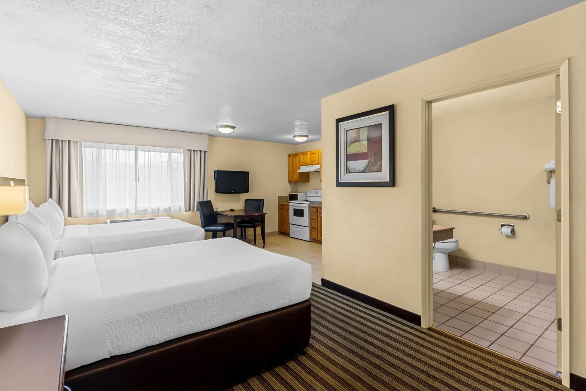 Quality & - Hazel Dell Hotel 2*